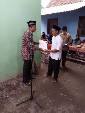 Penyerahan Akte Kematian Almh Dian Yuniar Pedukuhan Cungkuk